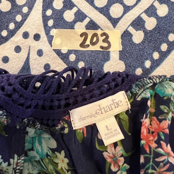 CHARMING CHARLIE SIZE L LARGE NAVY FLORAL SHEER CROCHET ADORABLE SHIRT TOP 203 - Picture 10 of 12